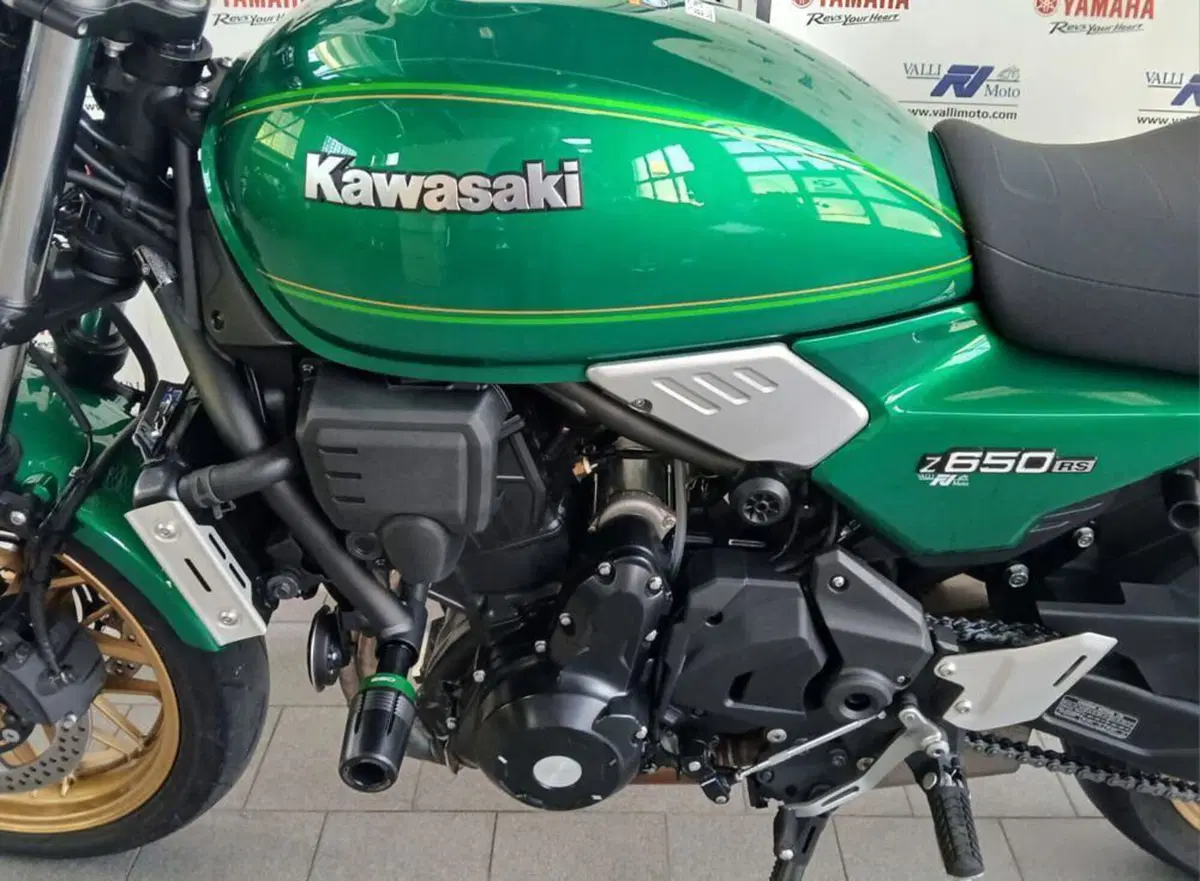 Kawasaki Z 650 RS (2022 - 24) (4)