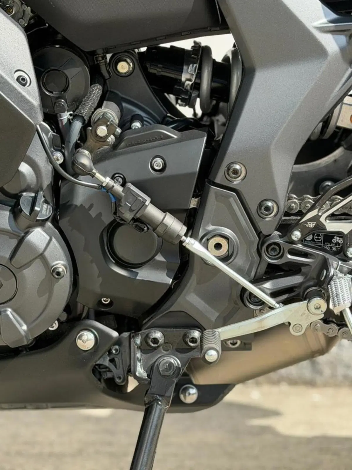 Yamaha YZF R7 (2021 - 25) (8)