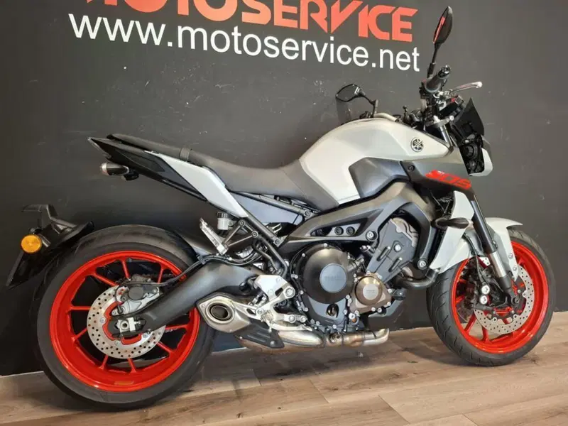 Yamaha MT-09 (2017 - 20) (6)
