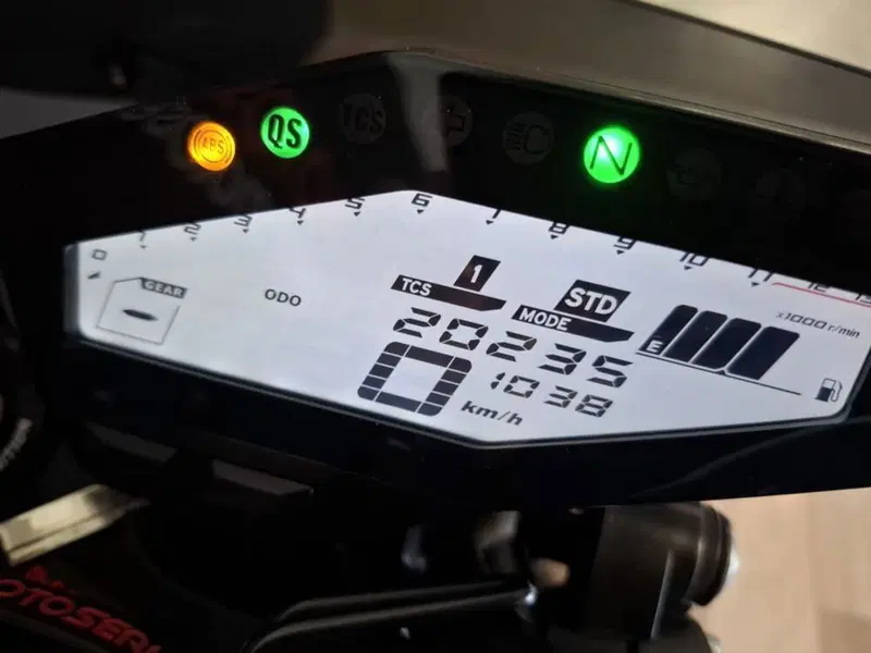 Yamaha MT-09 (2017 - 20) (7)