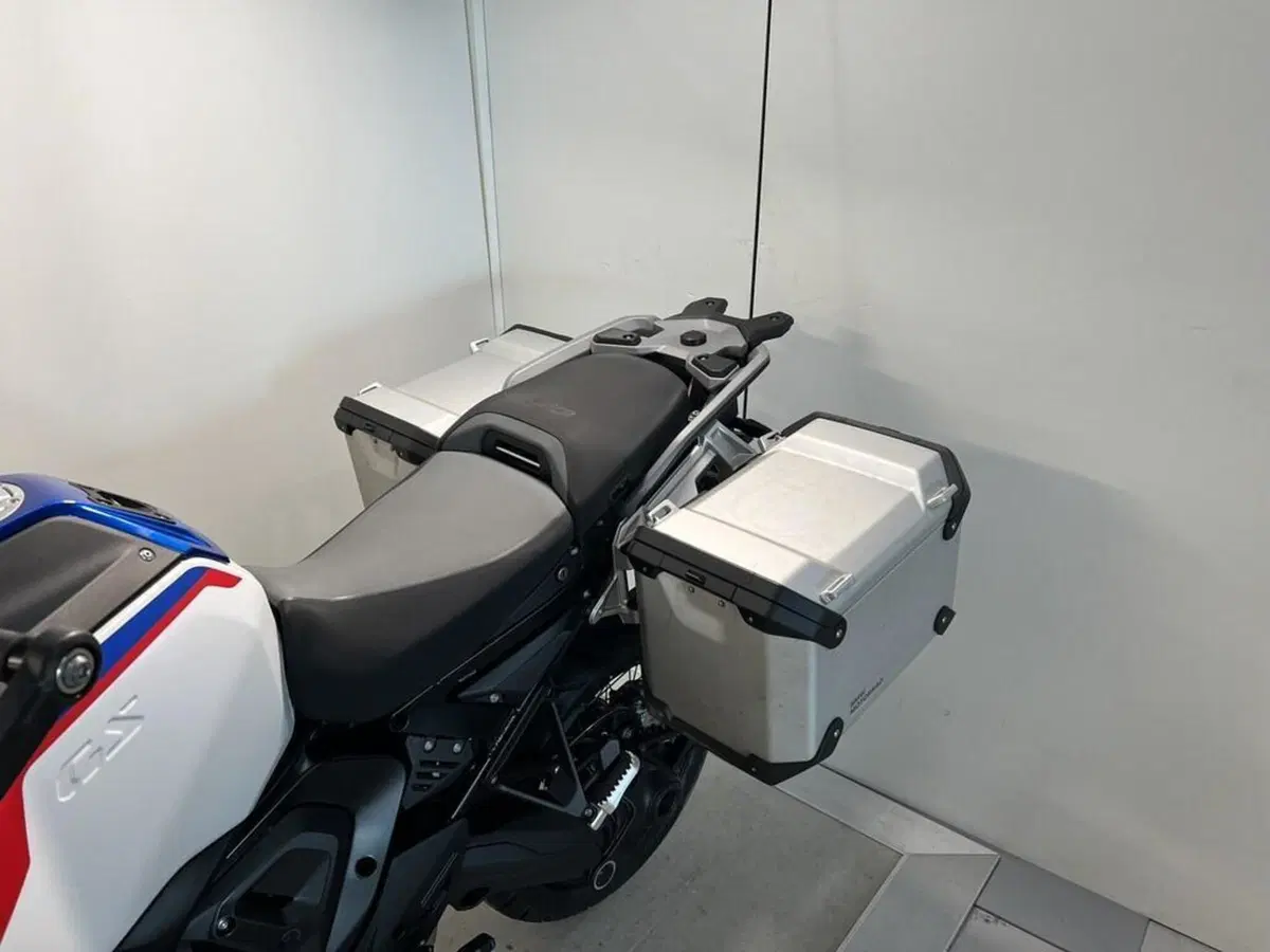Bmw R 1300 GS Adventure Trophy (2025 - 26) (2)