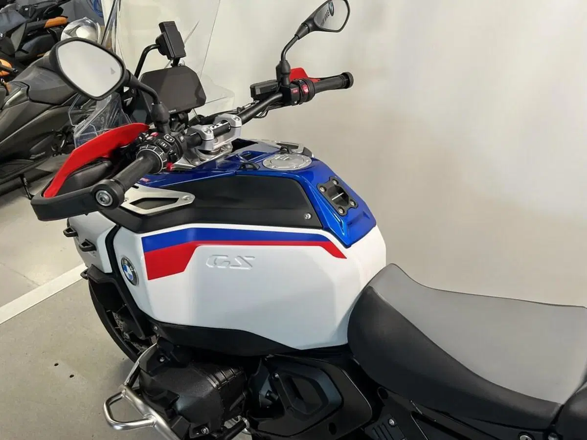 Bmw R 1300 GS Adventure Trophy (2025 - 26) (6)