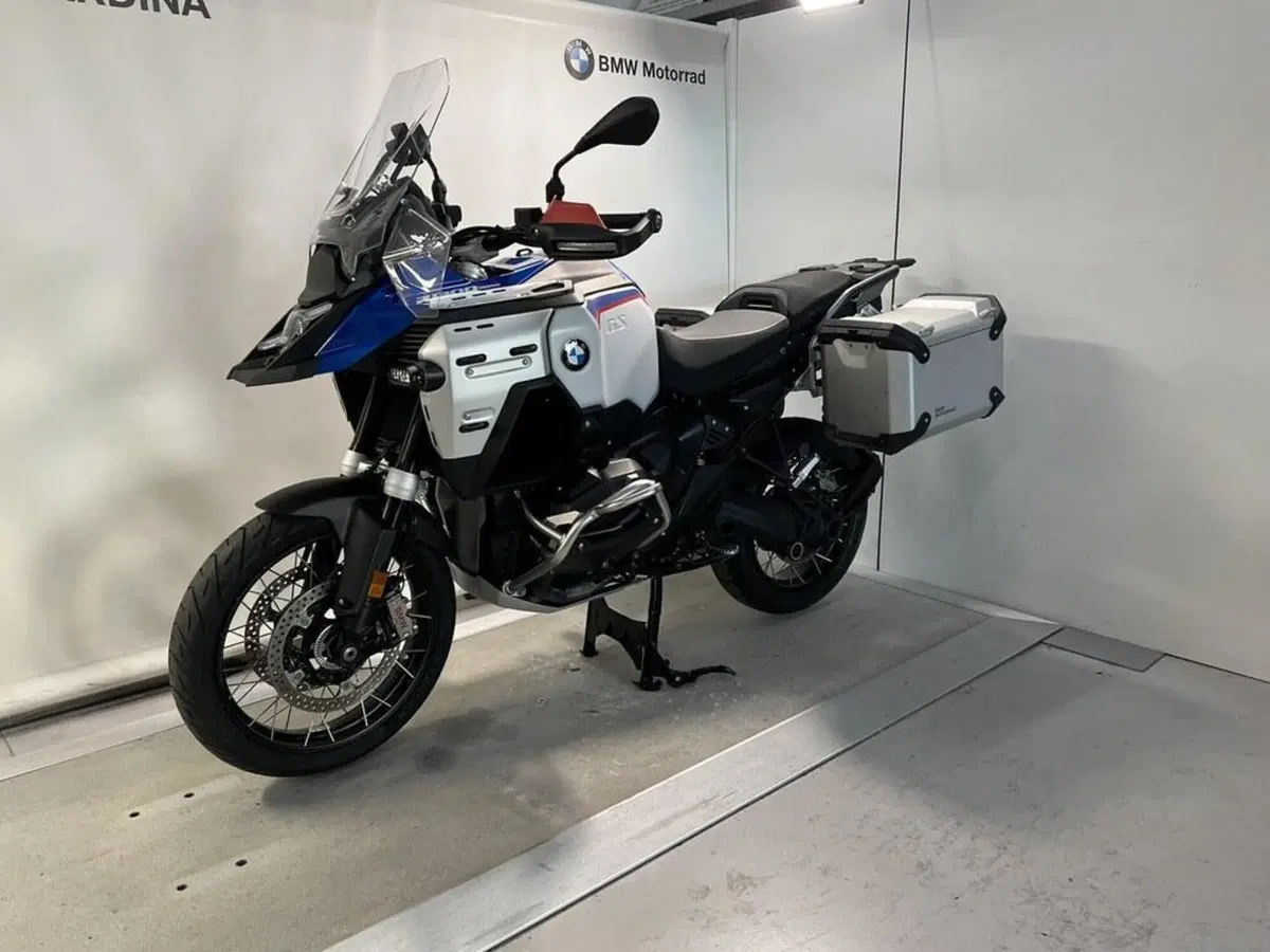 Bmw R 1300 GS Adventure Trophy (2025 - 26) (3)