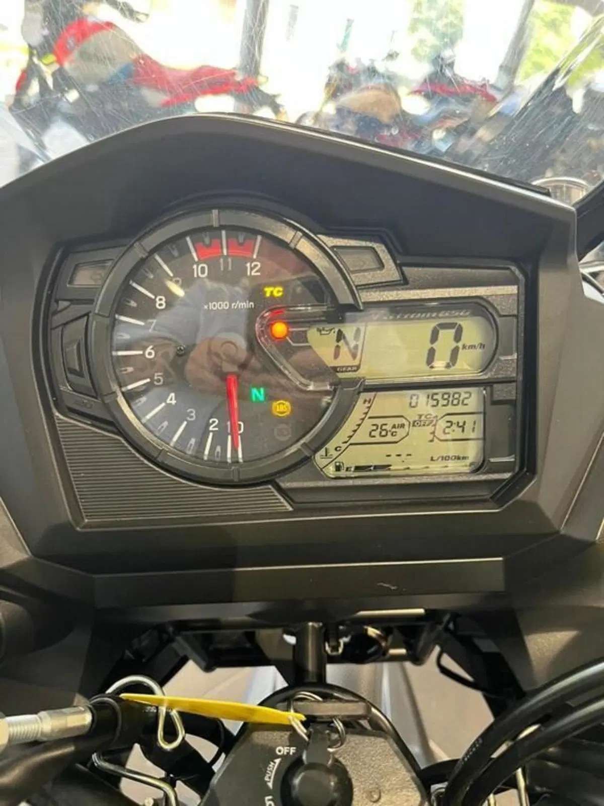 Suzuki V-Strom 650 (2021 - 25) (10)