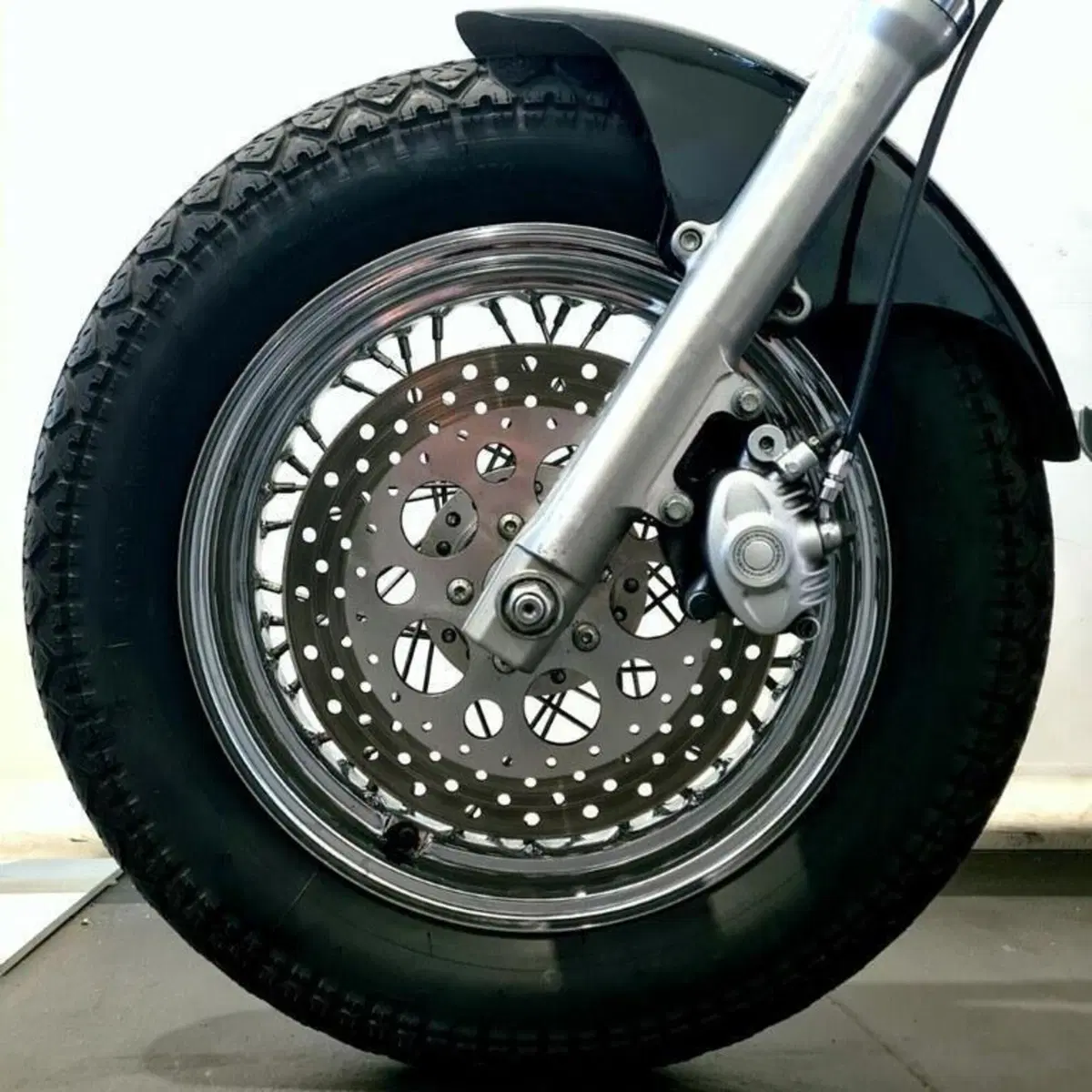 Harley-Davidson 883 (2008 - 09) - XL (7)