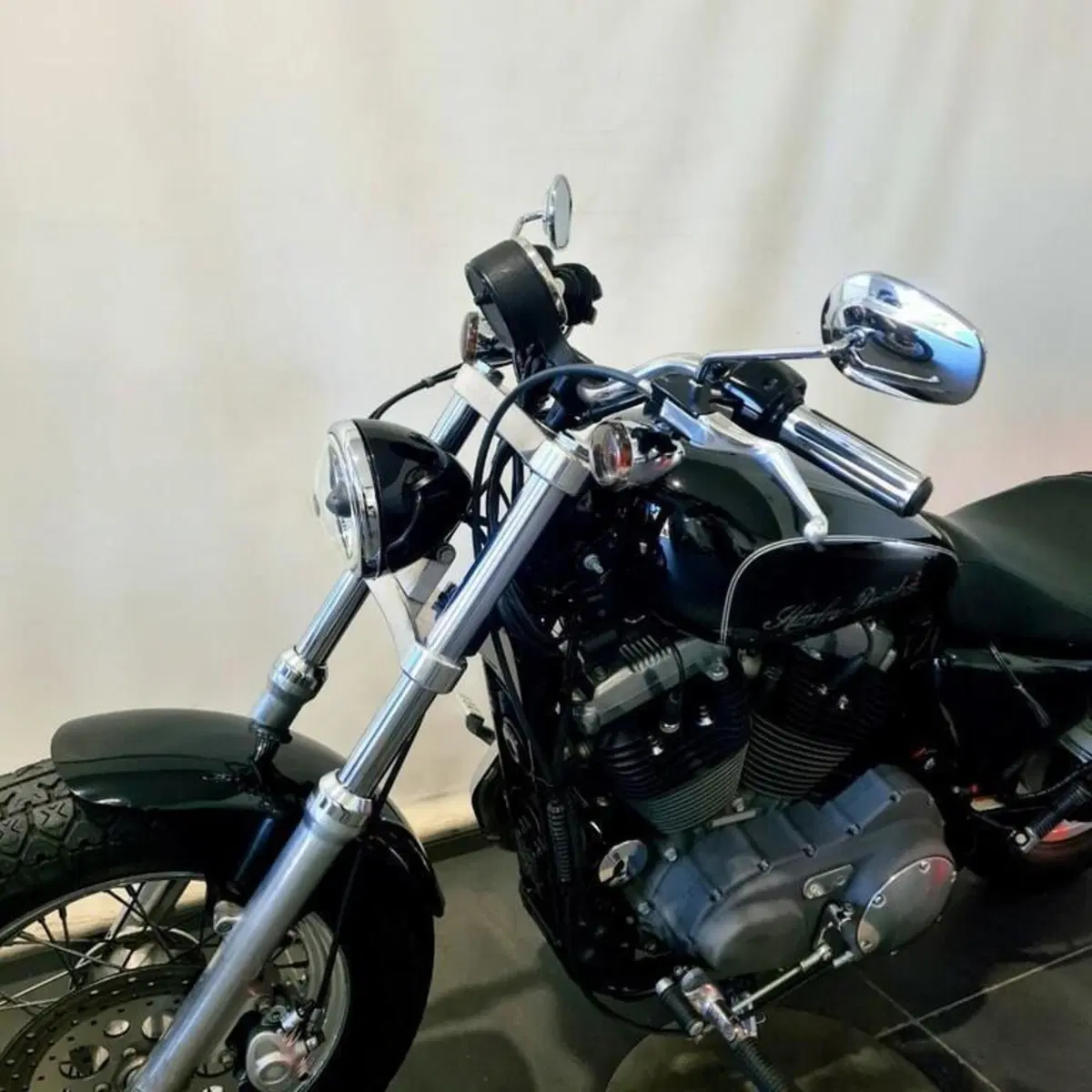 Harley-Davidson 883 (2008 - 09) - XL (8)