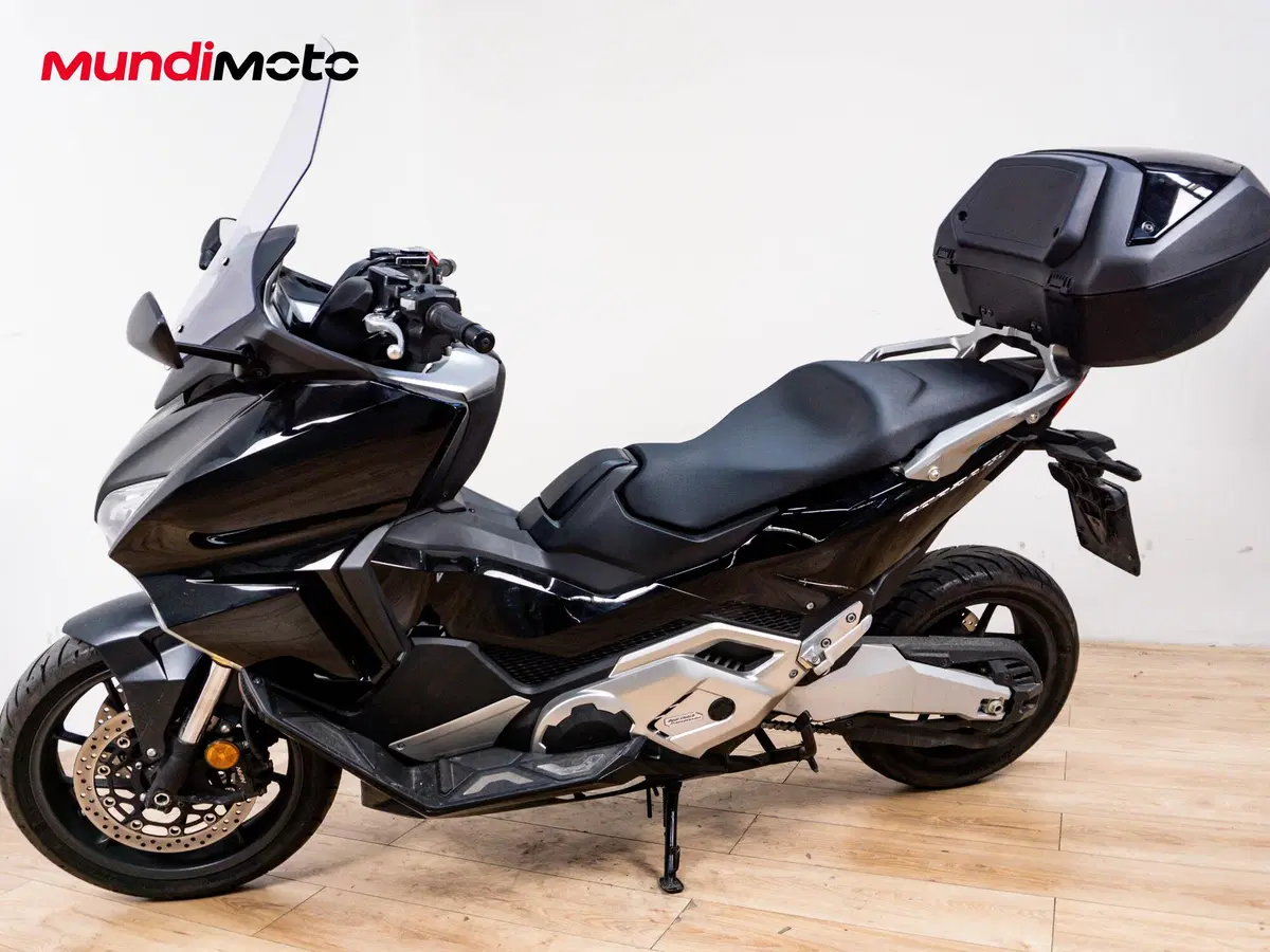 Honda Forza 750 DCT (2021 - 24) (8)