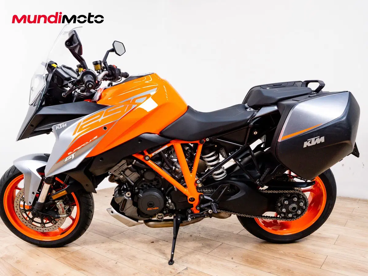 KTM 1290 Super Duke GT ABS (2016 - 18) (6)