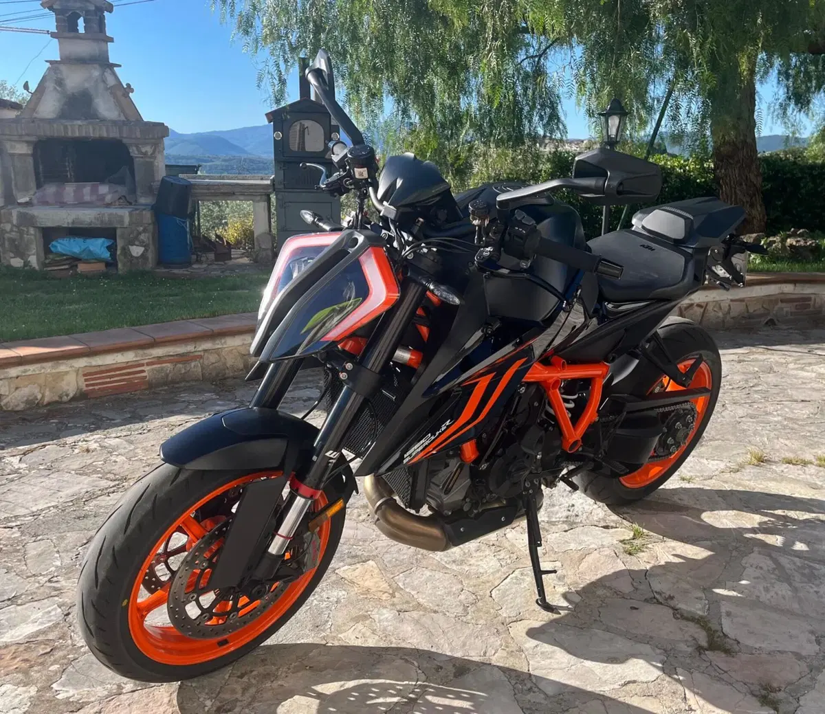 KTM 1290 Super Duke R (2022 - 23) (3)