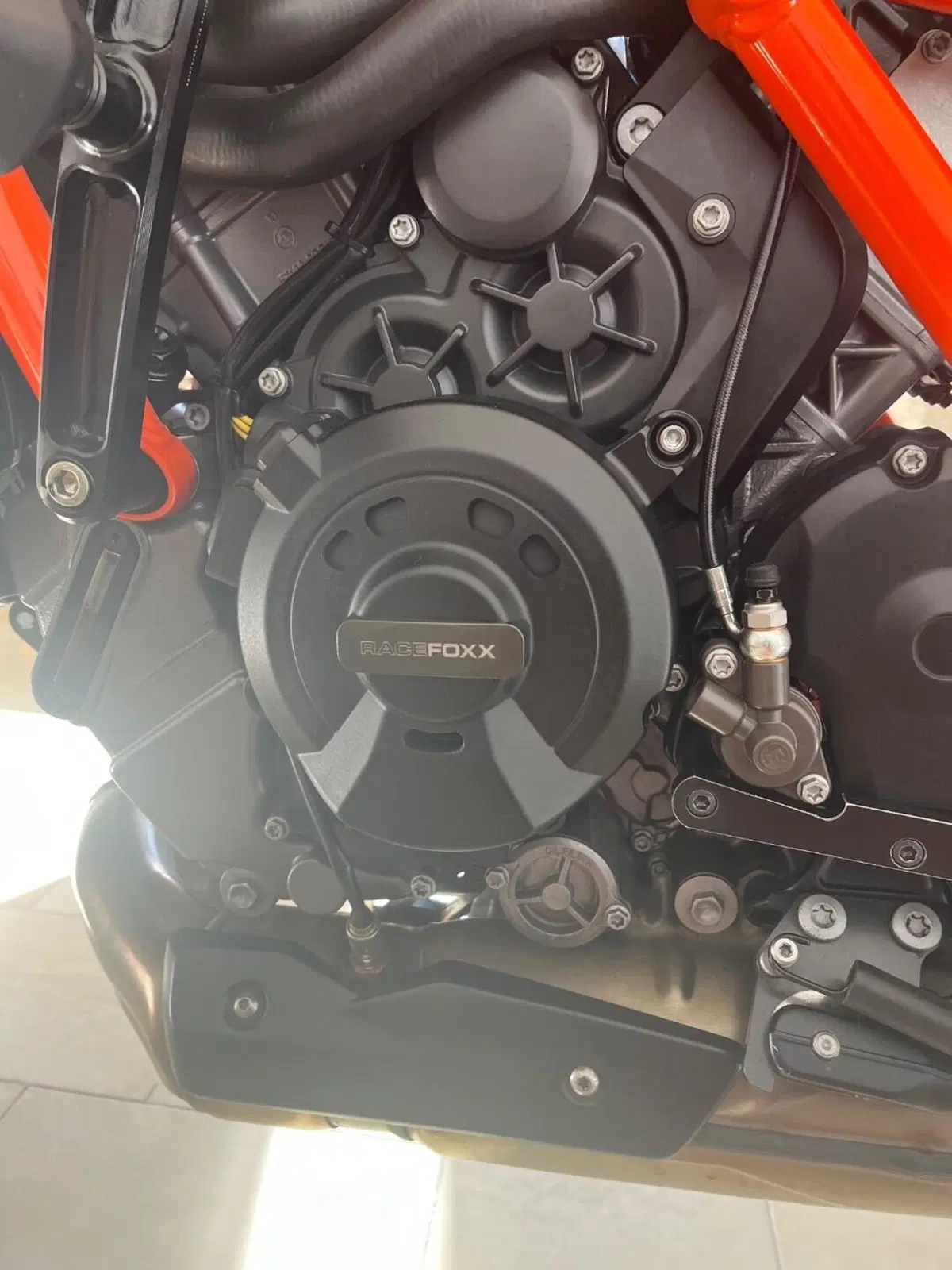 KTM 1290 Super Duke R (2022 - 23) (13)