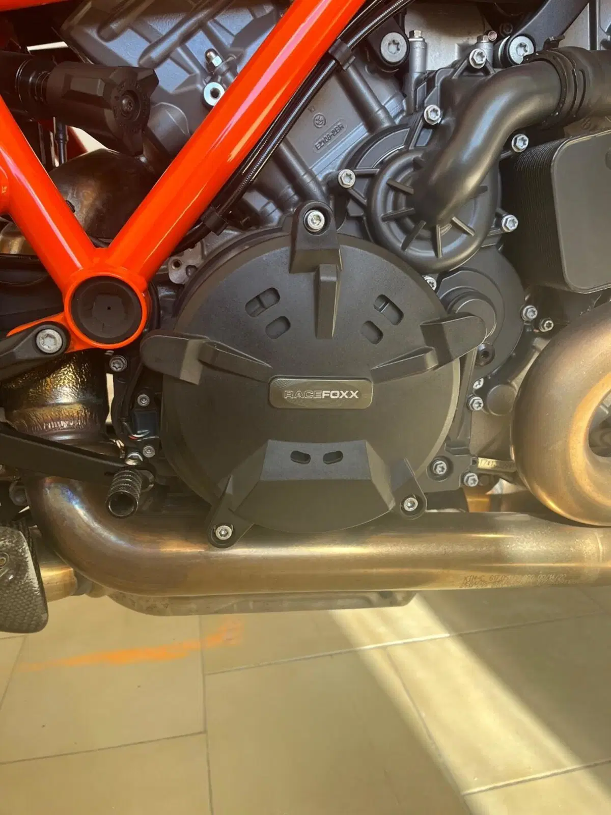 KTM 1290 Super Duke R (2022 - 23) (15)