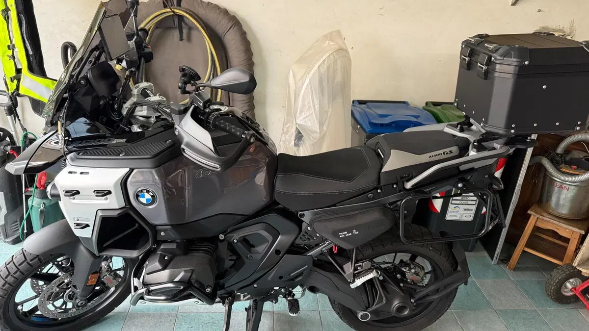 Bmw R 1300 GS Adventure Triple Black (2025 - 26) (4)