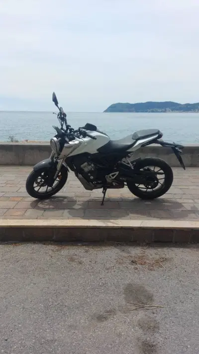 Honda CB 125 R (2018 - 20) usata