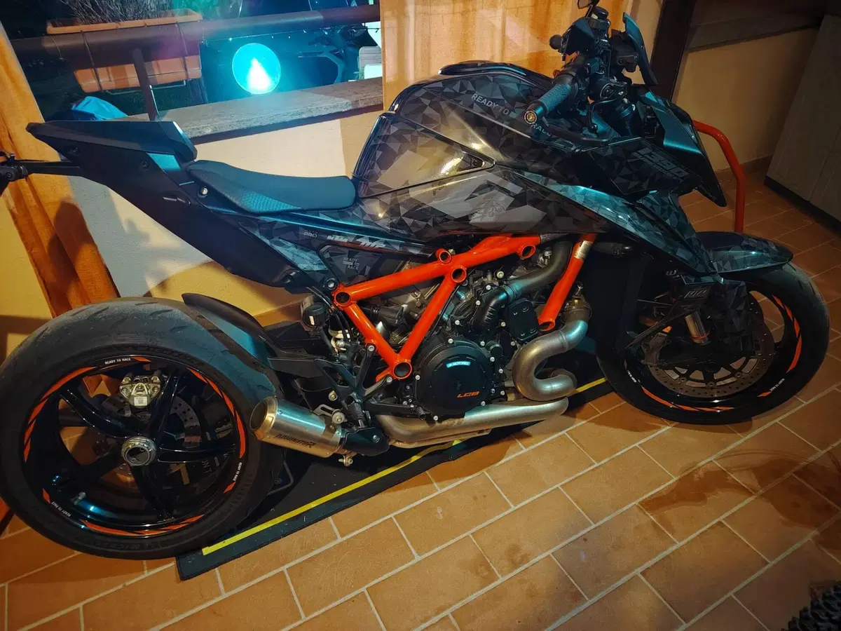 KTM 1390 Super Duke R (2024 - 26) (3)