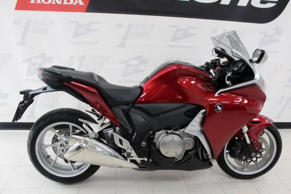 Honda VFR 1200 F ABS (2009 - 16) (2)
