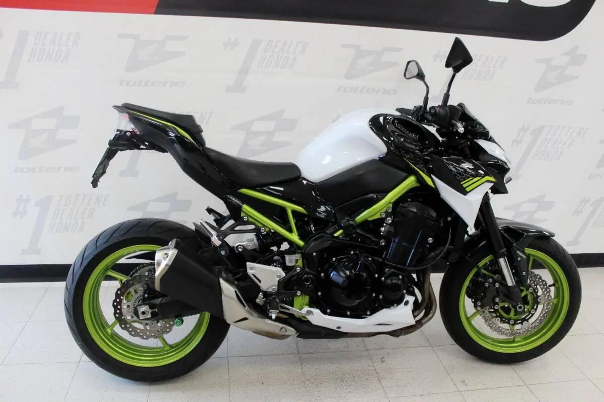 Kawasaki Z 900 A2 (2021 - 24) (2)