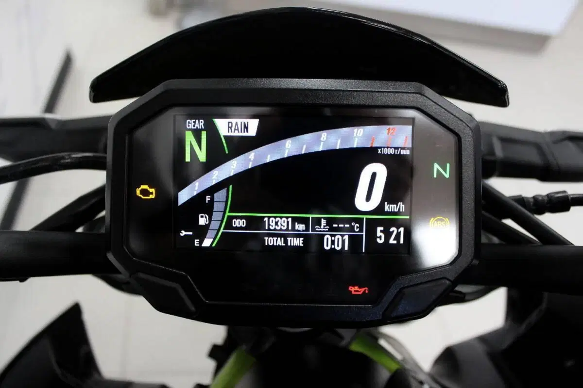 Kawasaki Z 900 A2 (2021 - 24) (6)