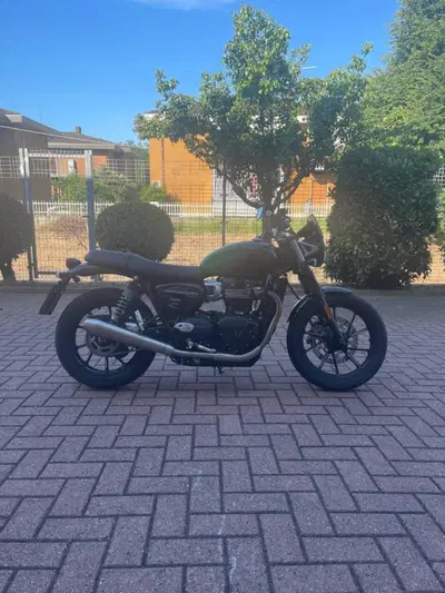 Triumph Speed Twin 900 Stealth Edition (2024) usata