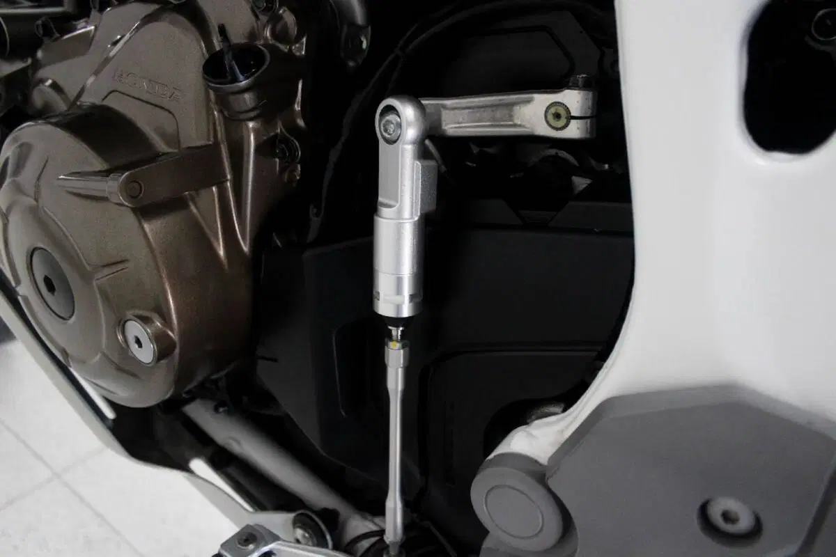 Honda Africa Twin CRF 1000L Adventure Sports (2018 - 19) (9)