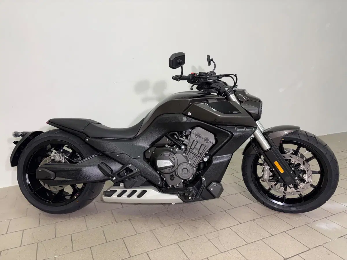Benda Motorcycles LFC 700 Pro (2026) (2)