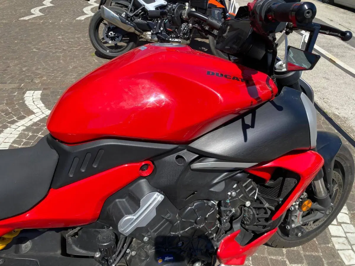 Ducati Diavel V4 (2023 - 26) (5)