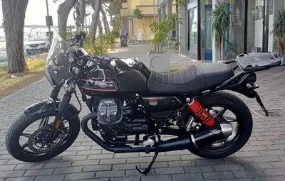 Moto Guzzi V7 Stone Special Edition (2022 - 25) usata