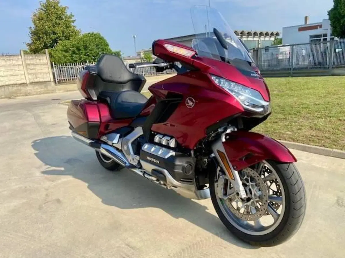Honda GL 1800 Gold Wing Tour (2018 - 20) (4)