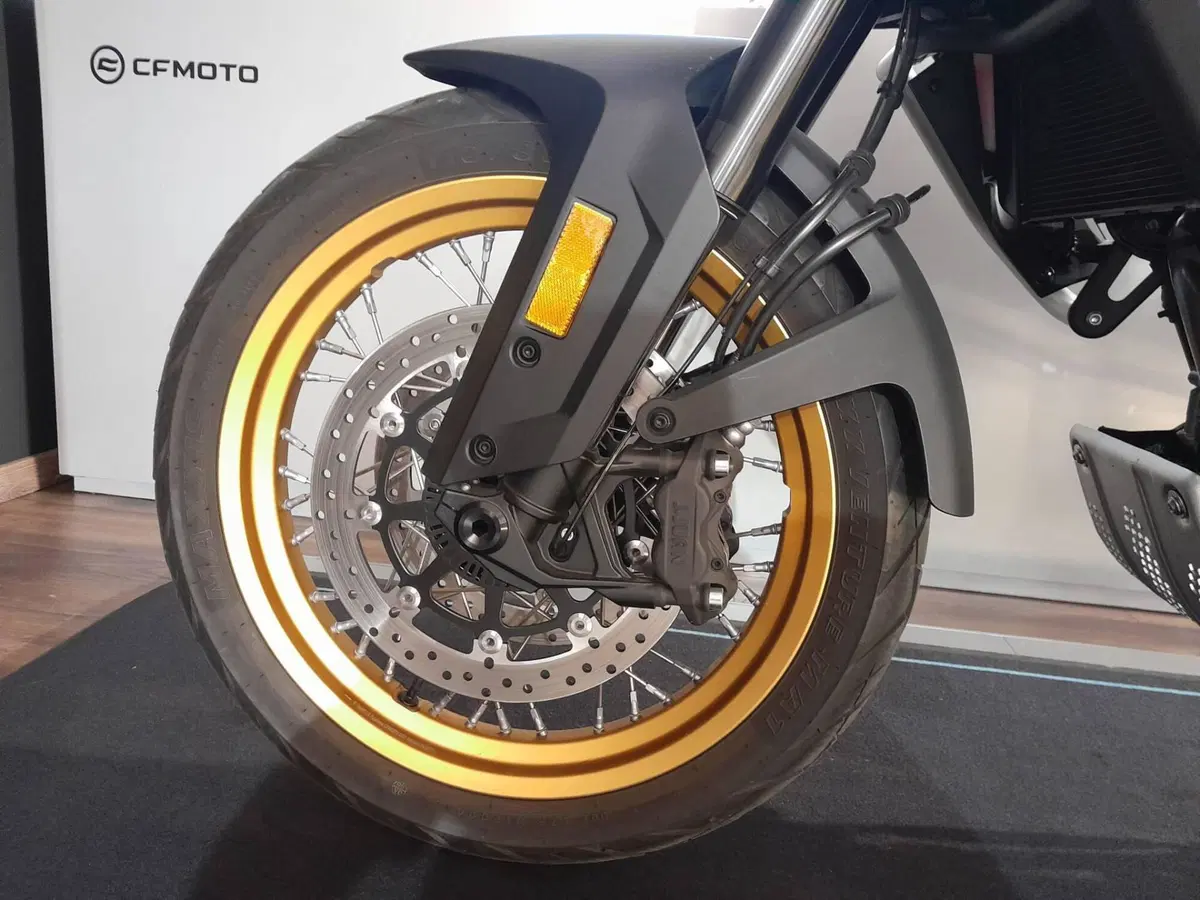 CFMOTO 800MT Touring (2022 - 26) (3)