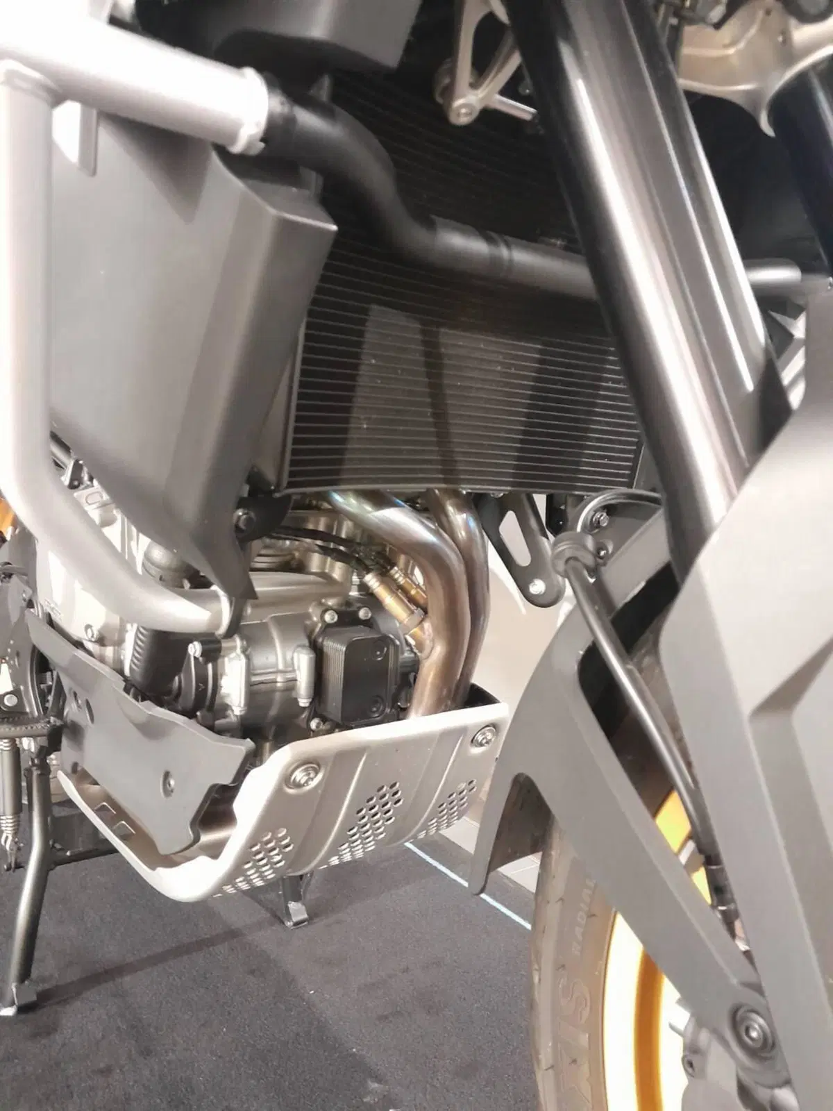 CFMOTO 800MT Touring (2022 - 26) (15)
