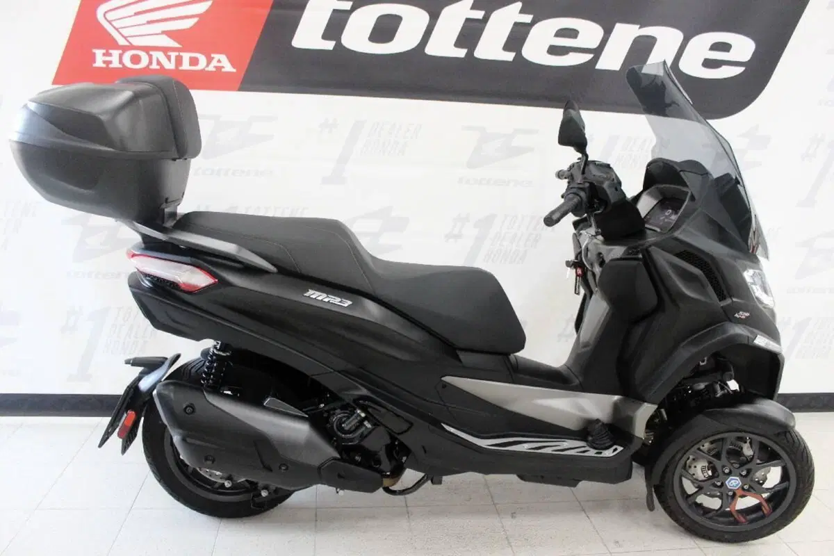 Piaggio MP3 530 ABS Hpe (2023 - 24) (2)