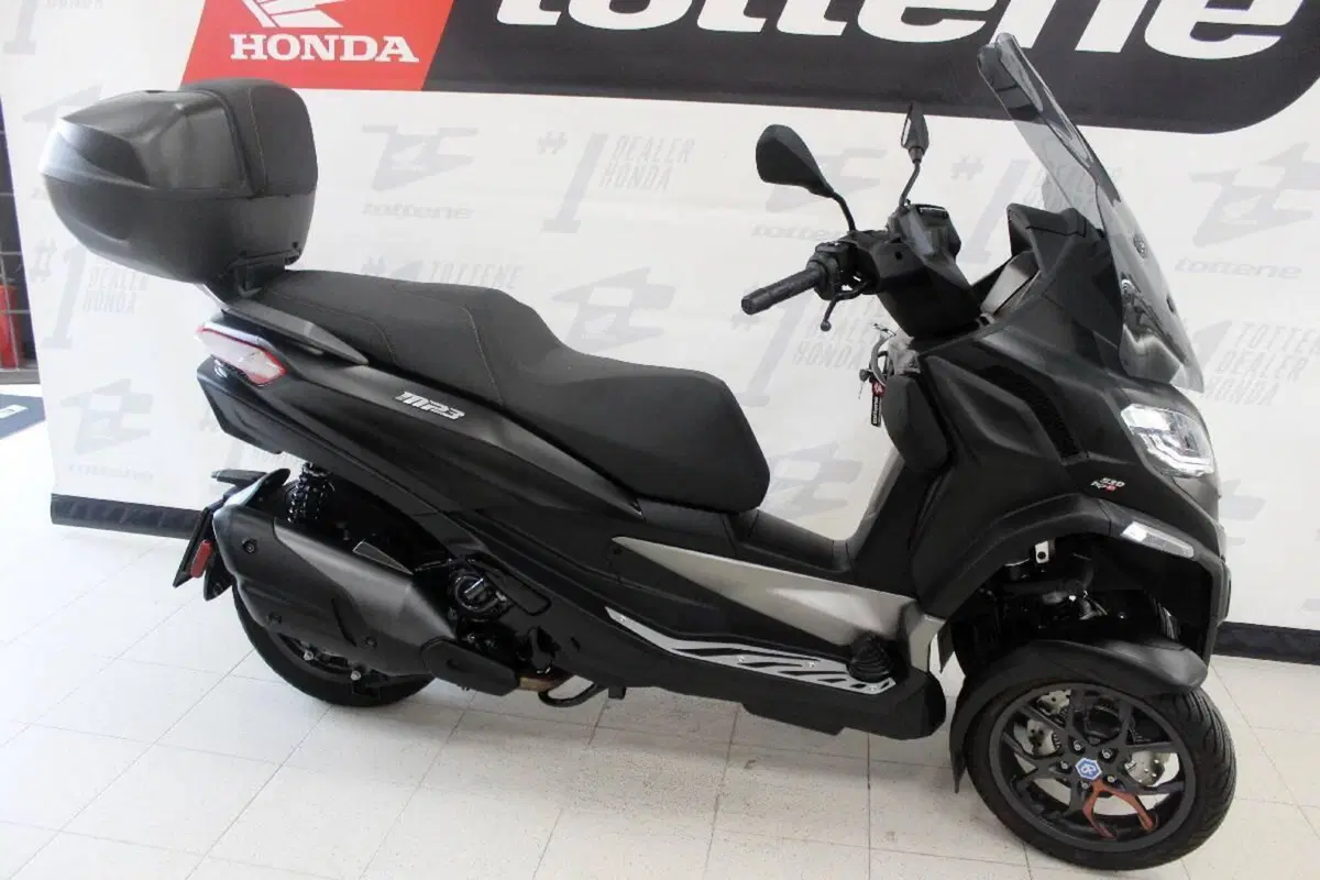Piaggio MP3 530 ABS Hpe (2023 - 24) (3)