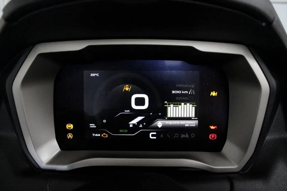 Piaggio MP3 530 ABS Hpe (2023 - 24) (6)