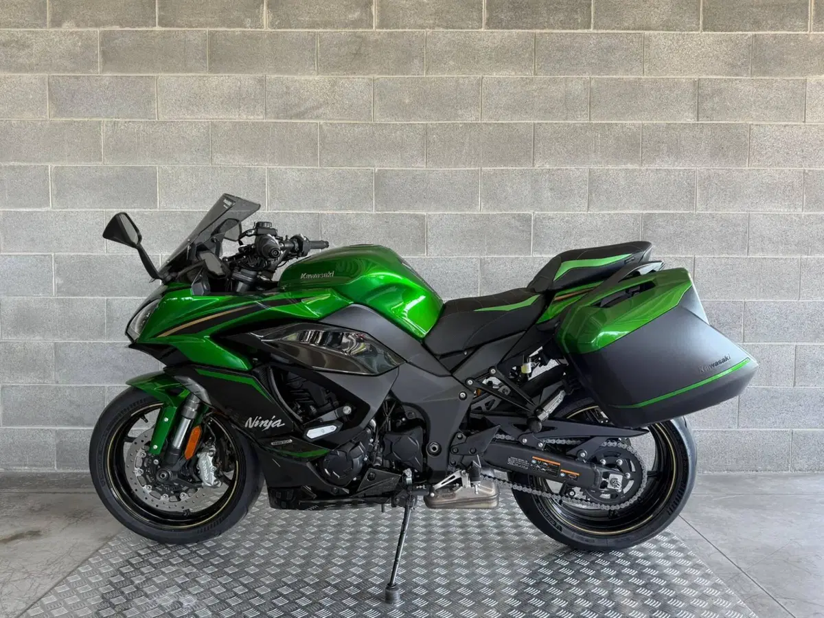 Kawasaki Ninja 1100 SX SE Performance Tourer (2025 - 26) (2)