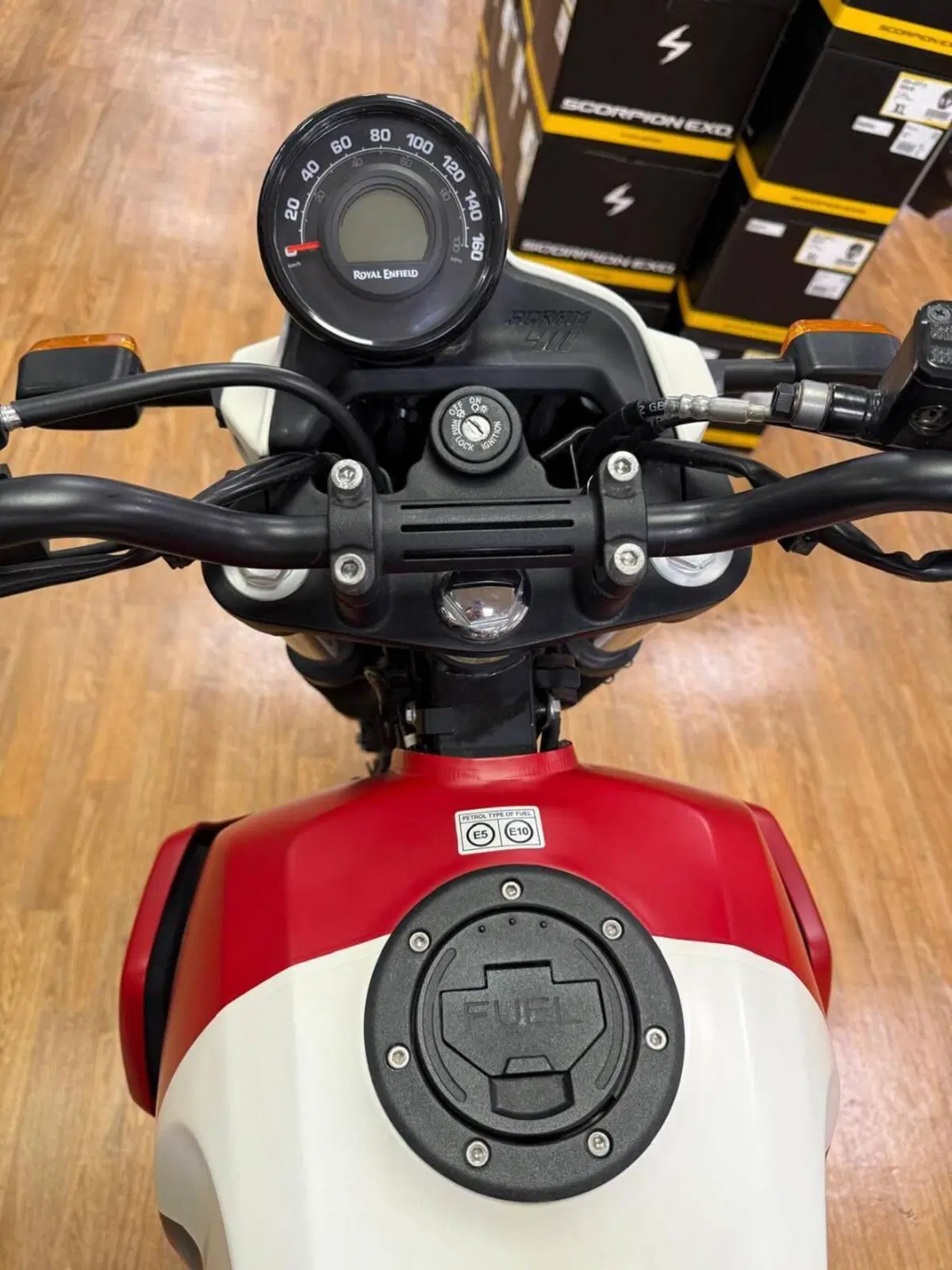 Royal Enfield Himalayan 411 (2021 - 24) (5)