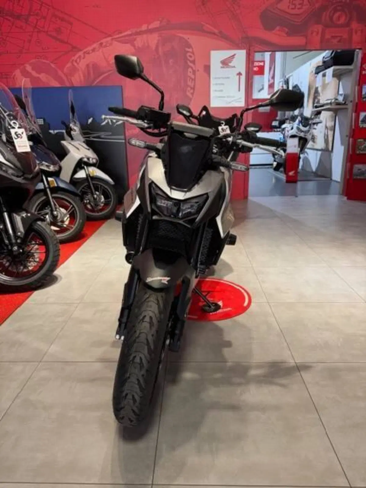 Honda CB 750 Hornet (2026) (2)