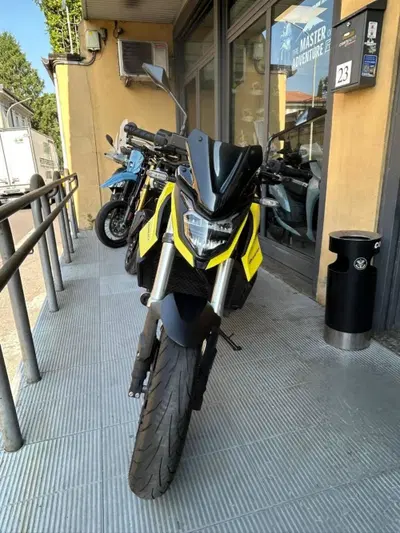 Honda CB 750 Hornet (2023 - 24) usata