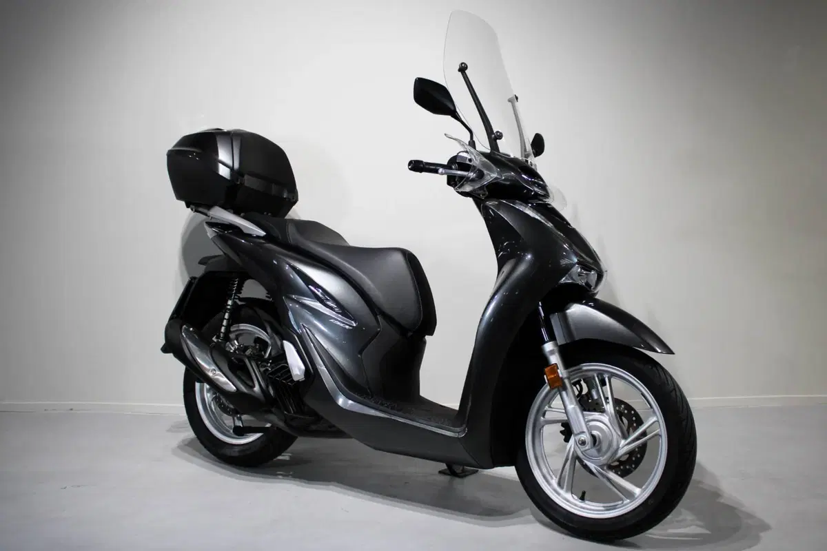 Honda SH 150i (2020 - 23) (2)