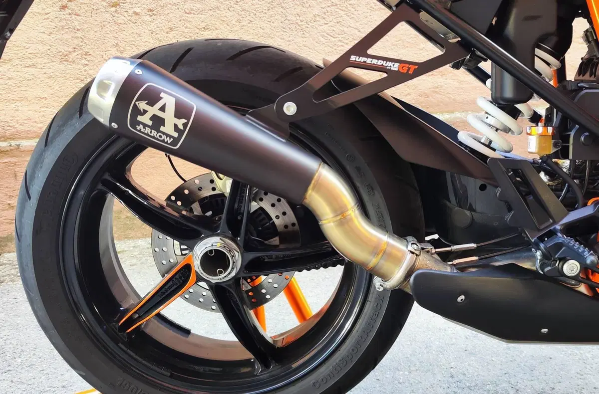 KTM 1290 Super Duke GT (2022 - 25) (2)