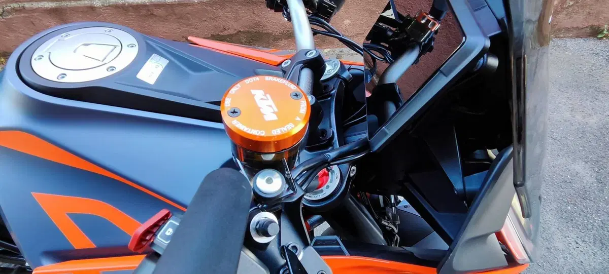 KTM 1290 Super Duke GT (2022 - 25) (8)