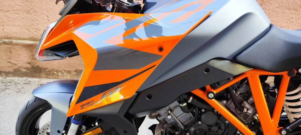 KTM 1290 Super Duke GT (2022 - 25) (11)