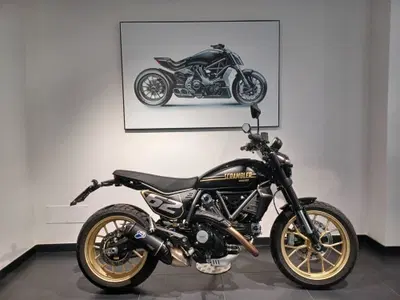 Ducati Scrambler 800 Full Throttle (2025 - 26) usata
