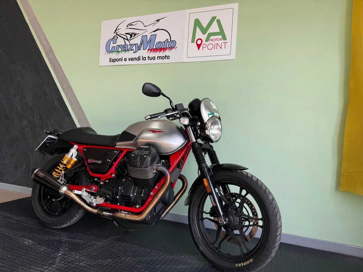 Moto Guzzi V7 III Racer (2017 - 20) (2)