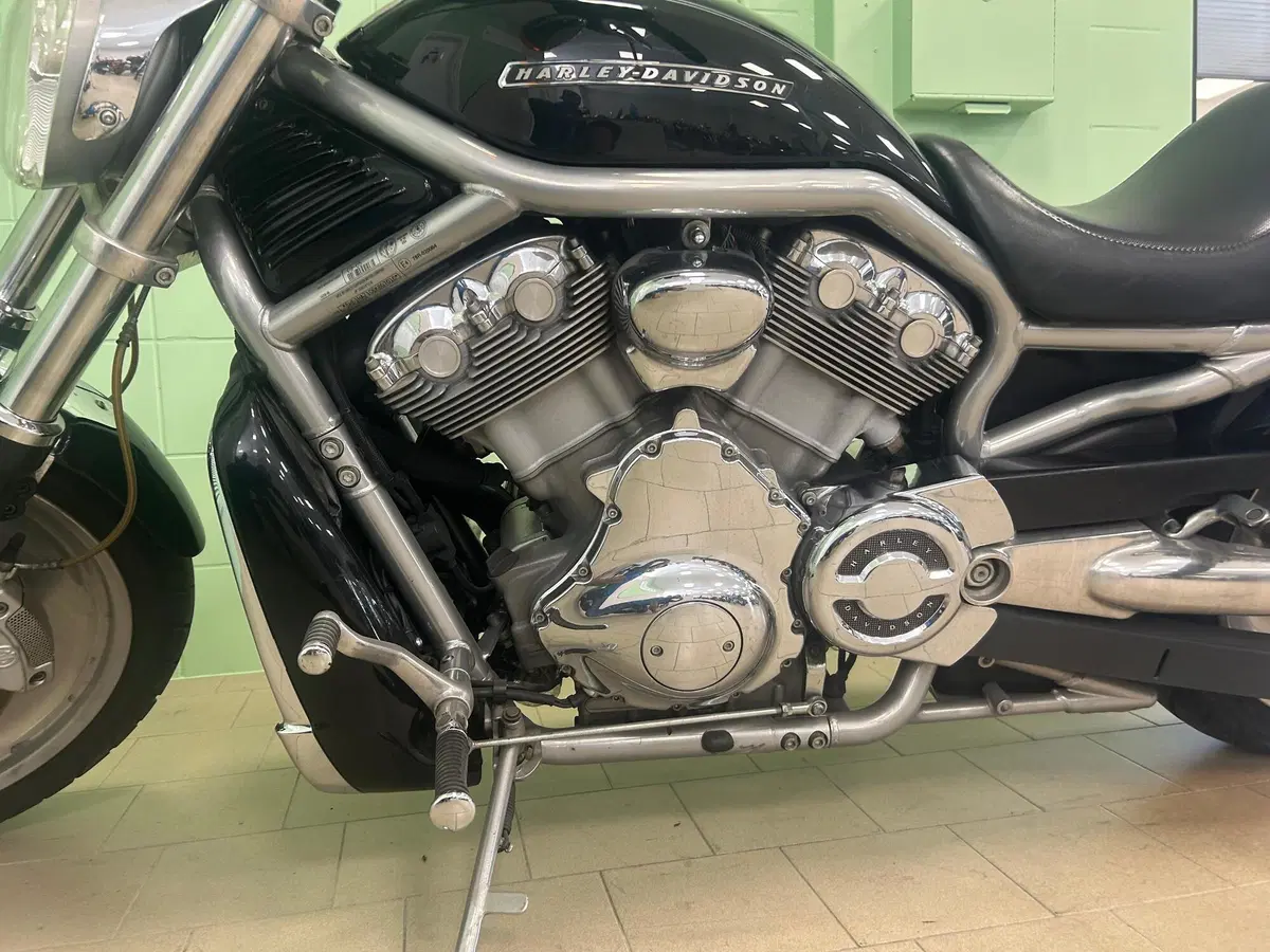 Harley-Davidson 1130 V-Rod (2006) - VRSCA (8)