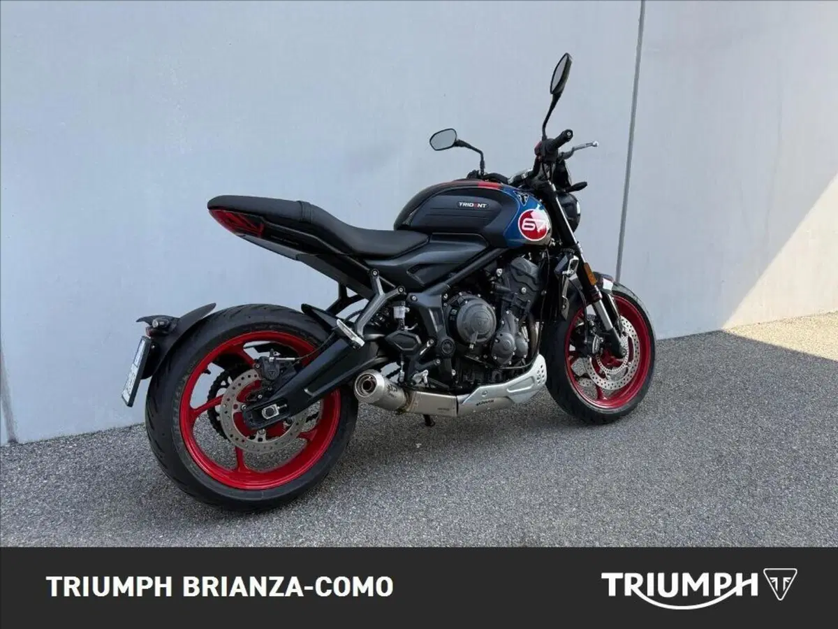 Triumph Trident 660 Triple Tribute Edition (2025 - 26) (3)