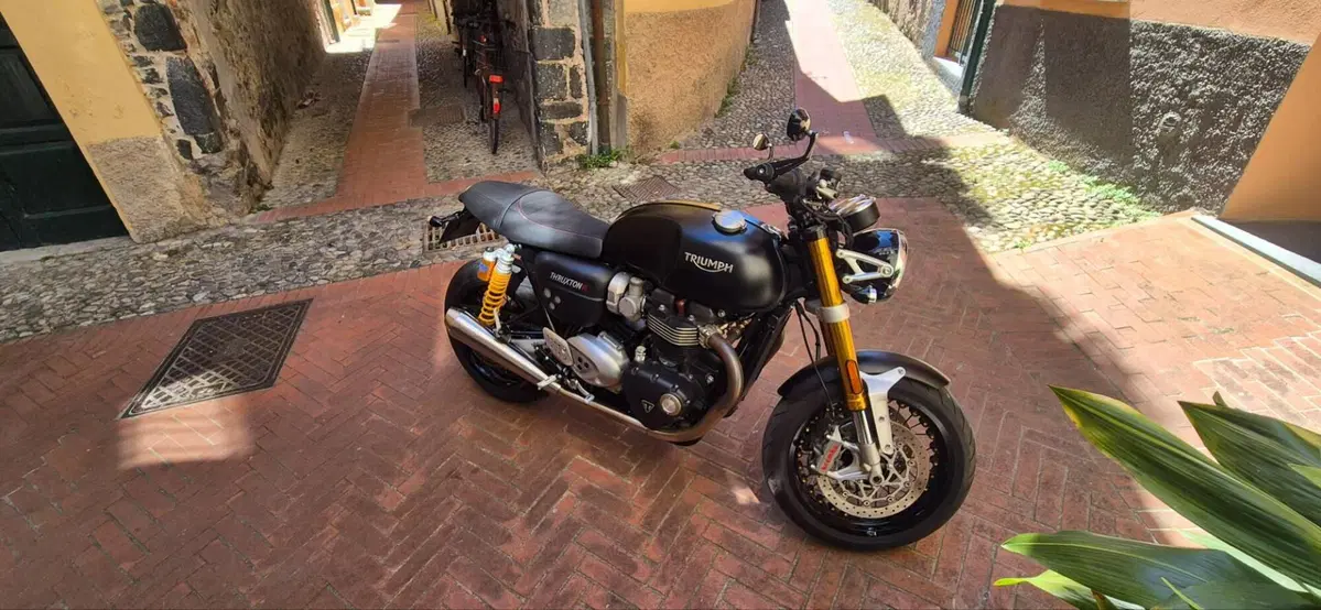 Triumph Thruxton 1200 R (2017 - 20) (8)