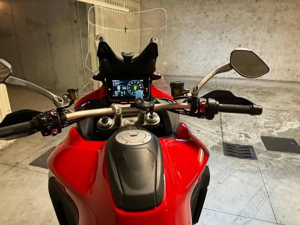 Ducati Multistrada V4 S (2021 - 24) (2)