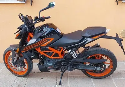 KTM 125 Duke (2021 - 23) usata