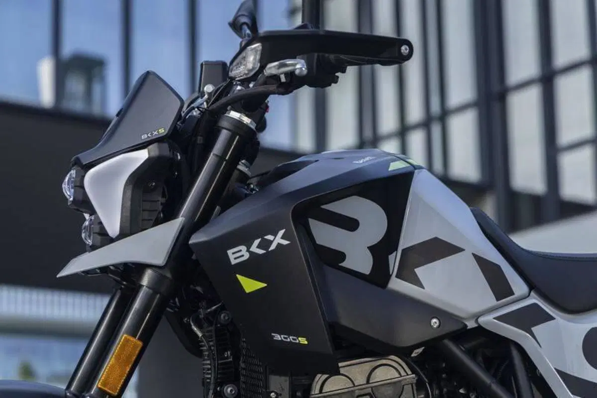 Benelli BKX 300 S (2026) (4)
