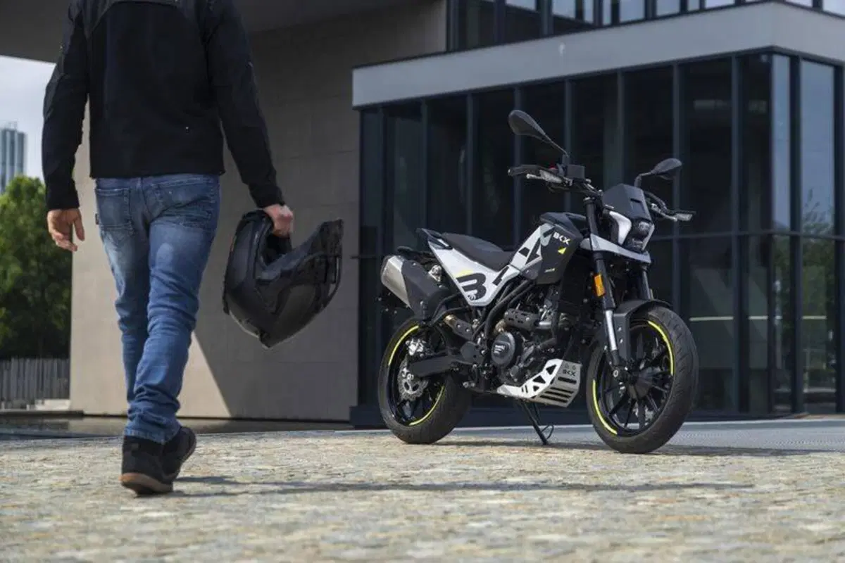 Benelli BKX 300 S (2026) (11)