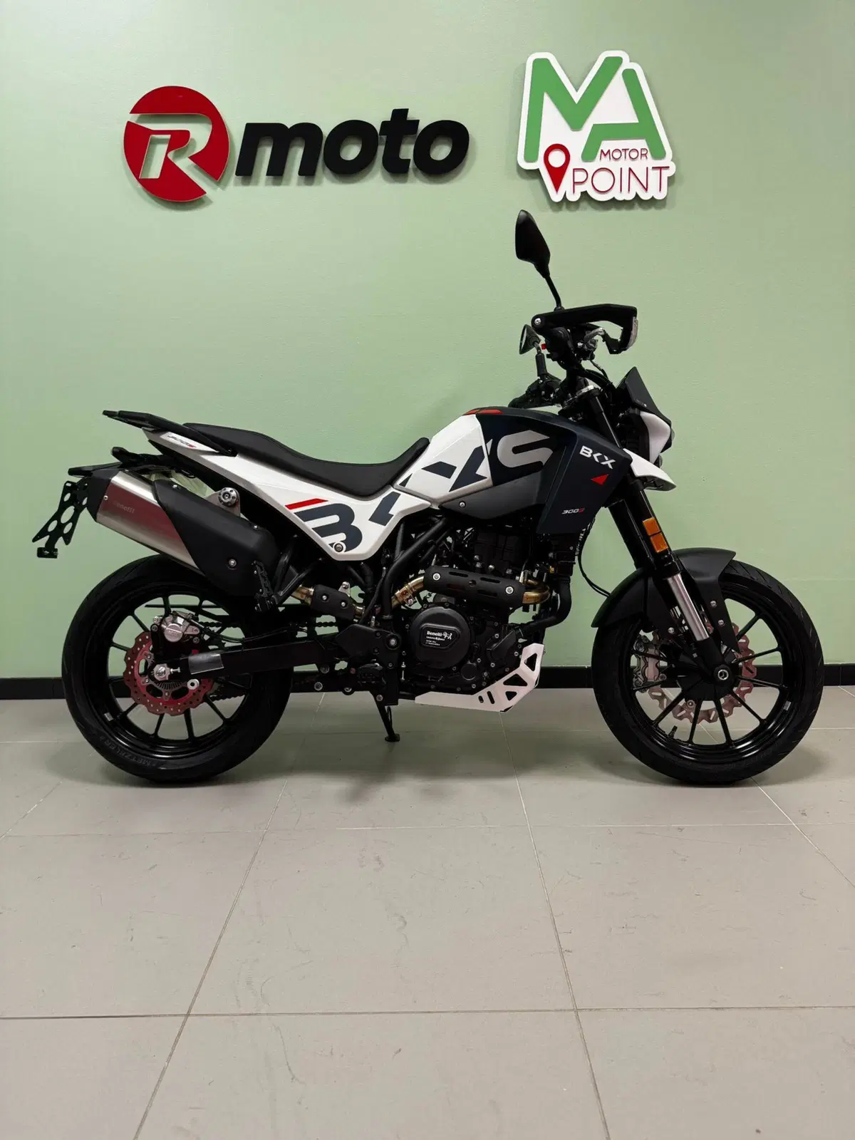 Benelli BKX 300 S (2026)